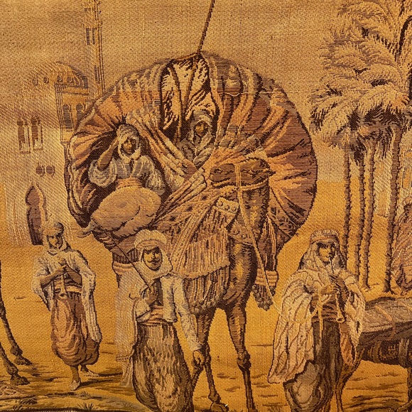 Vintage “Gift Giving Ceremony” Tapestry - Picture 6 of 11